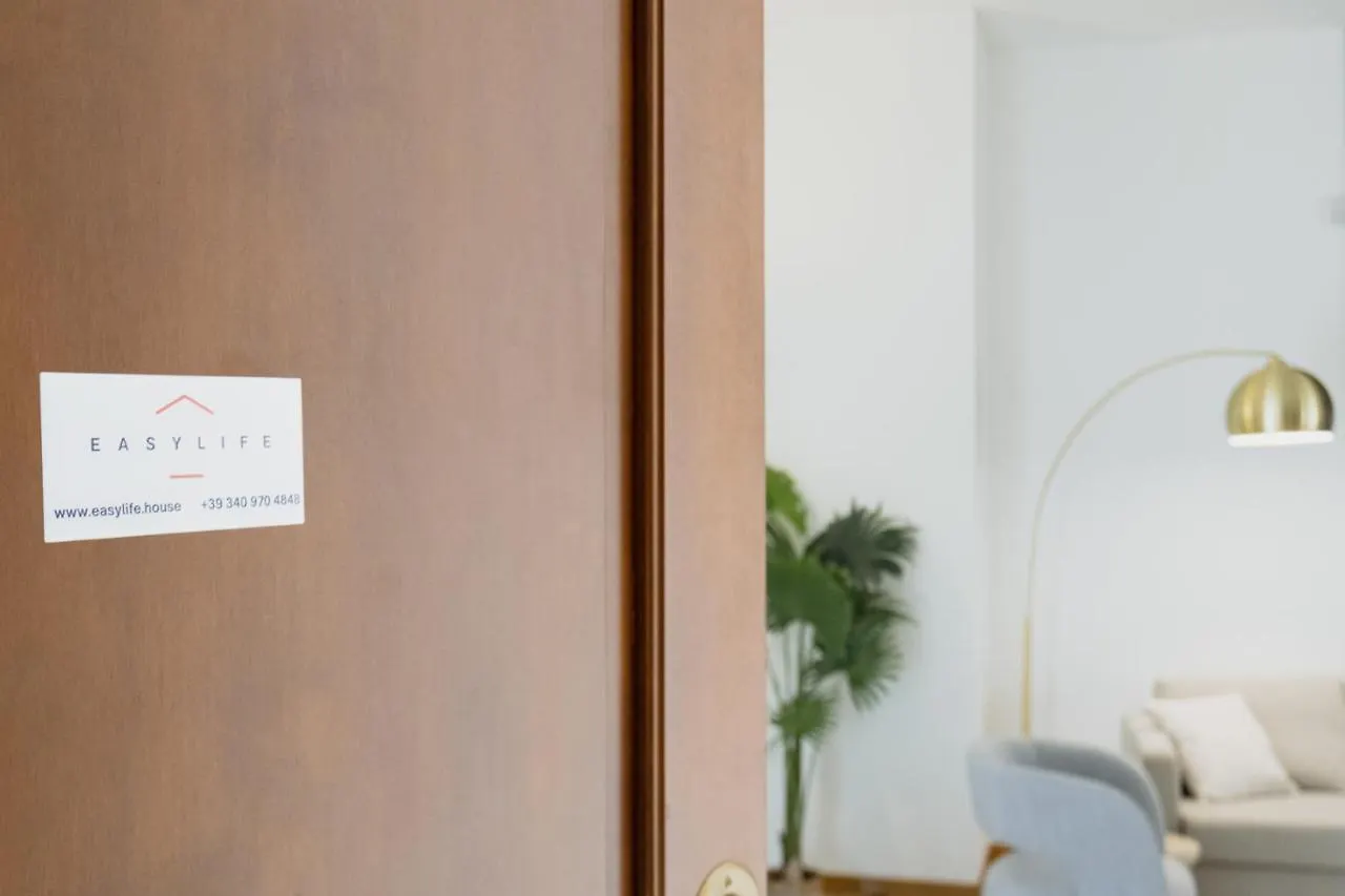 Easylife - Elegante Dimora A Due Passi Dal Duomo Apartment Milan 0*,