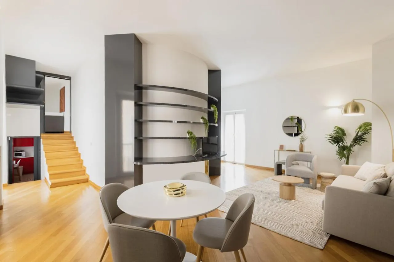 Easylife - Elegante Dimora A Due Passi Dal Duomo Apartment Milan Italy